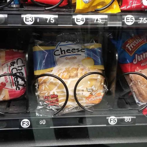 food-review-cheese-danish-vending-machine.jpg